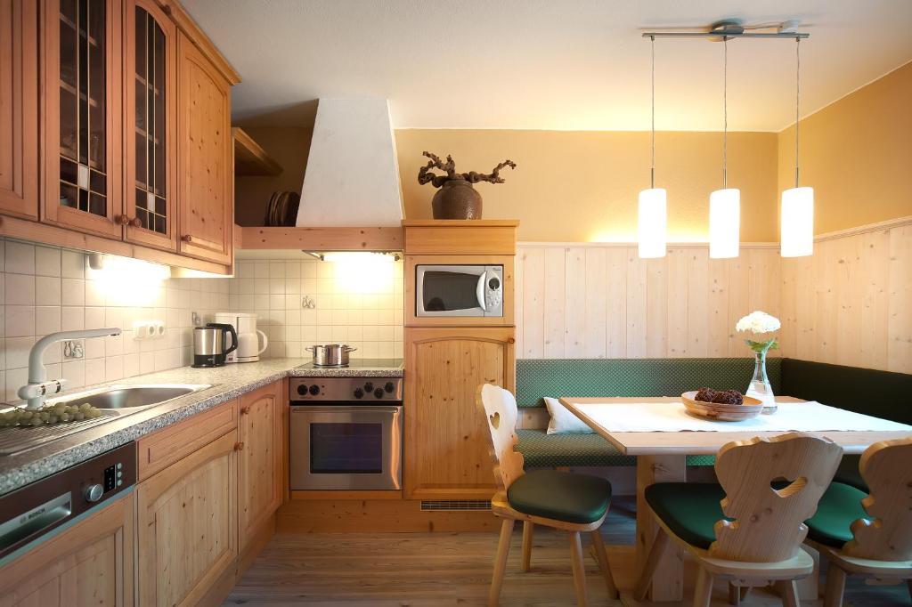 Leo Appartements Майрхофен Экстерьер фото